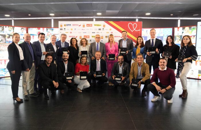 The COE pays tribute to the sponsors of Casa España