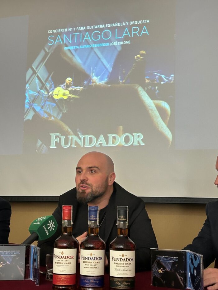 Il ristorante Casa Fundador ospita la presentazione del nuovo album di Santiago Lara