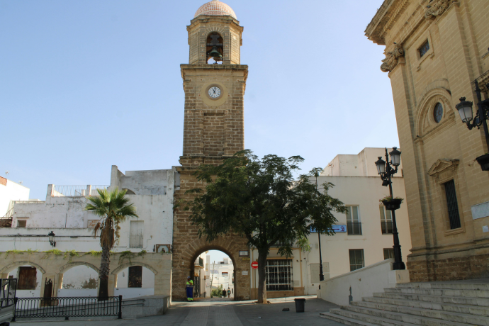 Edificio torre en Chiclana
