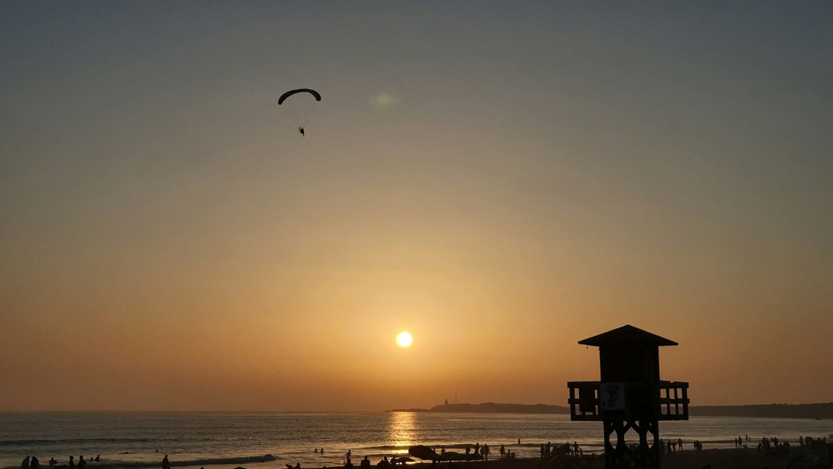 Una de las playas más bonitas de Cádiz en la Costa de la Luz con arena fina y horizonte abierto